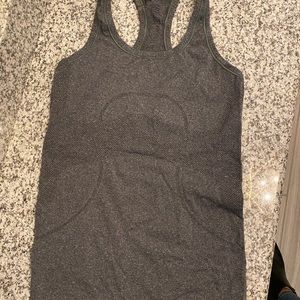 Lululemon tank top
